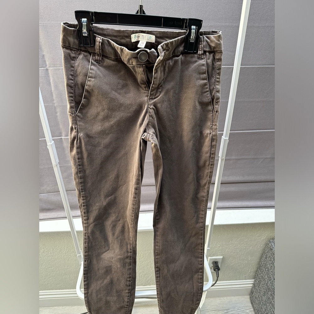 Love Fire gray casual pants size 24.